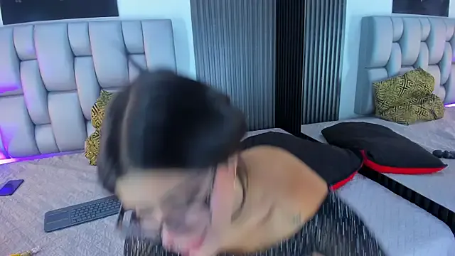 Gia-Malkova — Play tits 
