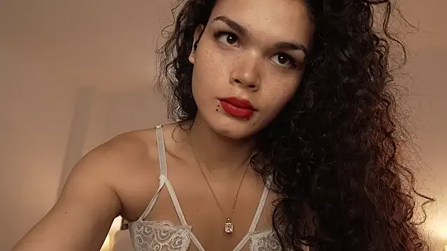 GiaFaaris — Oil my body and dance