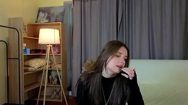 StripChat GiaKirtley is Freechat GiaKirtley — SHOW doggy pose