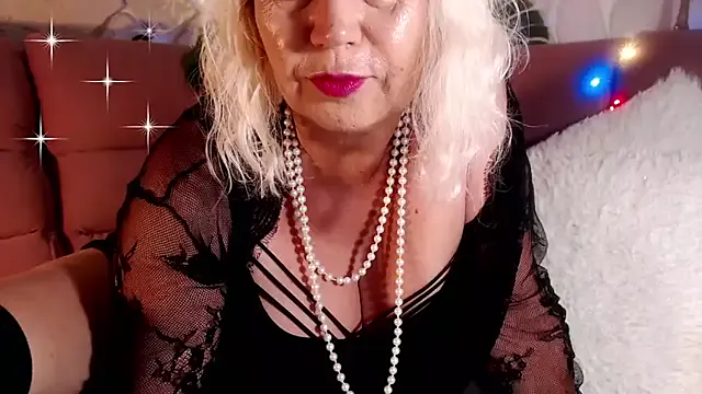 glamour_kitten — I want you to fill my mouth with cum