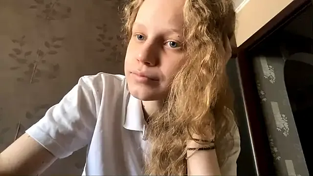 GlyndaCaver — Eye contact