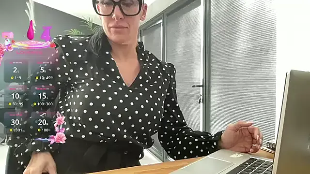 goddess-harper — jiggle boobies