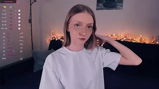 StripChat Golden_dawn is Private Golden_dawn — take off my t-shirt <3