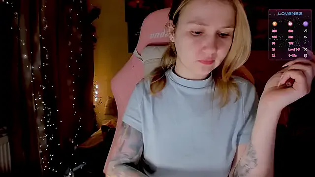 GoodWitch_ — finger in ass