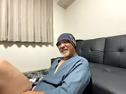 Grandpa29hijii — Freechat on StripChat