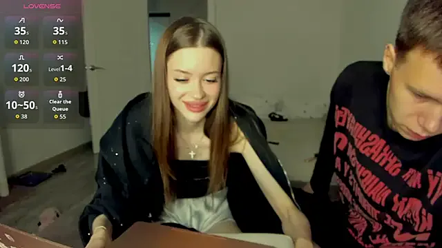 griwkaaa — nake4d kissing
