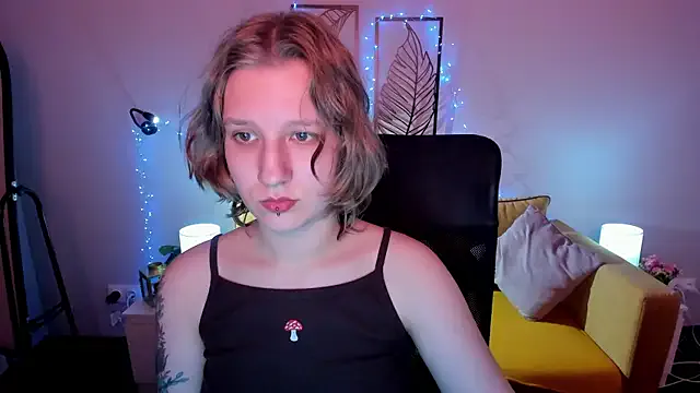 Hailey_Foxy — show boobs