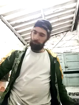 hairy_mannn — cum public