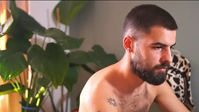 HairyRobxxx — SHOW U MY BULGE