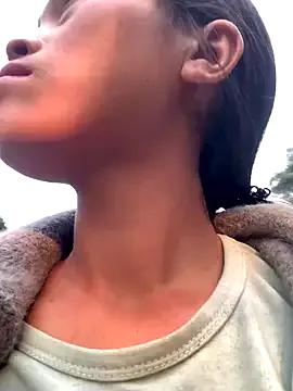 Halyy_xx — Freechat on StripChat