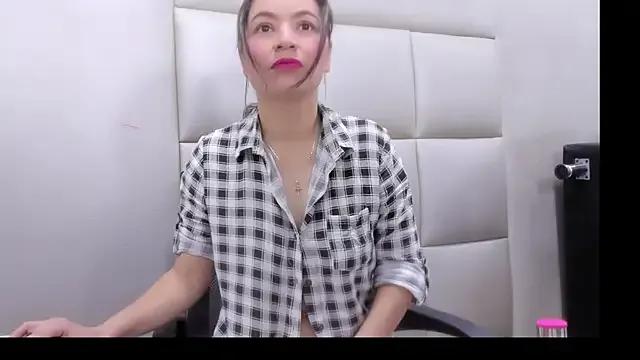 StripChat HannMachinne is Freechat HannMachinne — Deep throat machinne