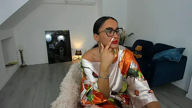Helen_Sinn — Oil all over my chocolate body