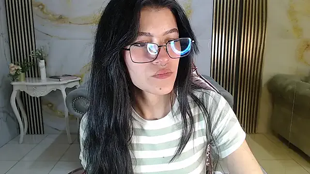 helena1_s — suck dildo