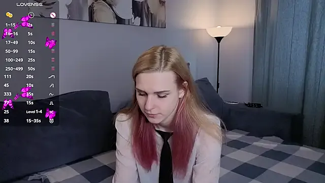 HelenMartines — tease my pretty legs heh