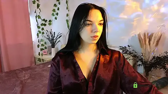 Hey_Caroline — show outfit