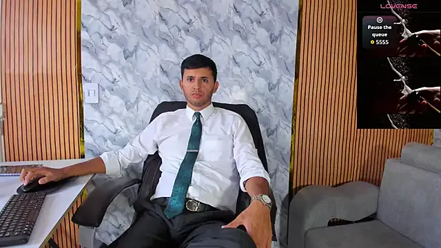 Hideintheoffice — SHOW ASS + 1 MIN CONTROL TOY
