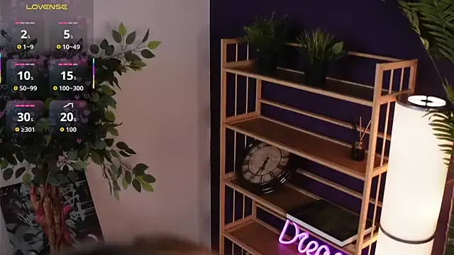 HollieCollelo — spank my booty x5