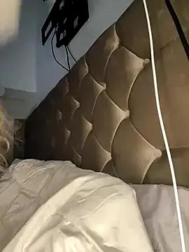 StripChat Honeyyyxo is Freechat Honeyyyxo — Suck toes