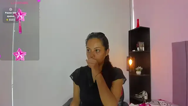 HoollyHendrix — fingers in my pussy Until I run
