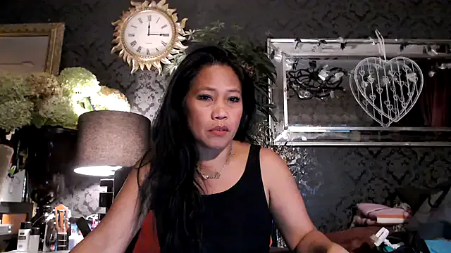 Hornygirltheone — Freechat on StripChat