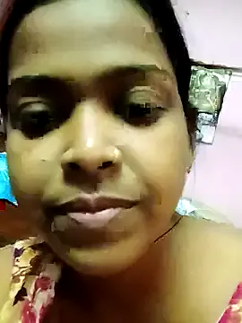 Hot-Maahi — Boobs show