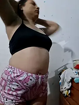 hot-mom22 — STRANGER PUTS FINGER IN MY ASS