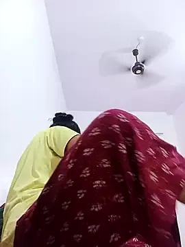 Hot_radha02 — Nude dance in public