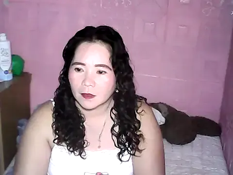 hotpusie_4u — Freechat on StripChat