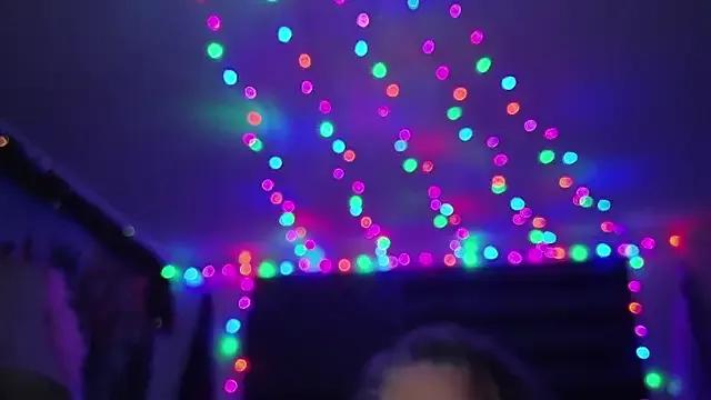 StripChat HotRedYeag is Freechat HotRedYeag — Red just wants to PLAY