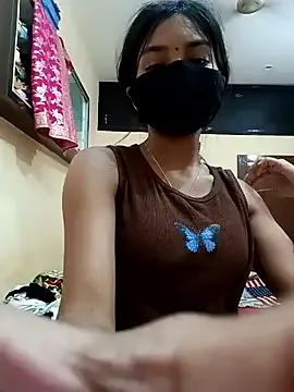 Hotty_Muskaan — piease help me buy  a laptop