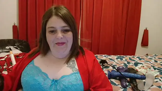 HousewifeMilf_Courtney — Spoil me!! Every 50tkn you tip get vid