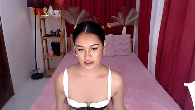 HudaAmore22 — Pleasure your sexy Amore
