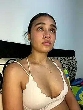 Iam_samanthaa — Show boobs