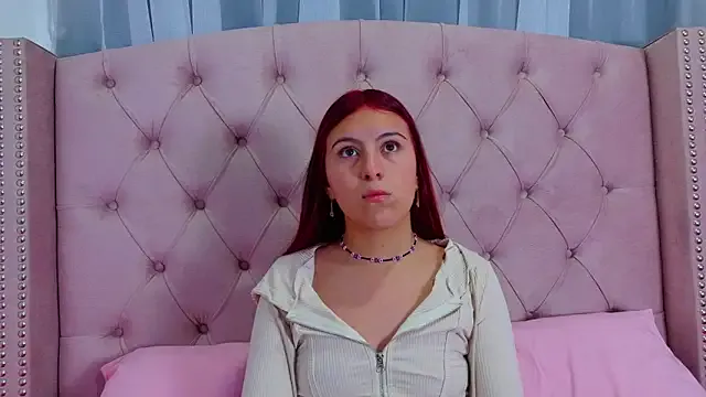 iambonnie_ — Bras fuera + spank tetas