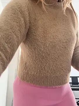 IamCatalina888 — Show ass + spank x10