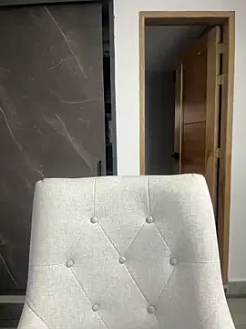 Im_Manu — DOGGY NAKED
