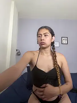 Im_sophia1 — finger in pussy