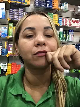 imoly99 — Me masturbar no trabalho