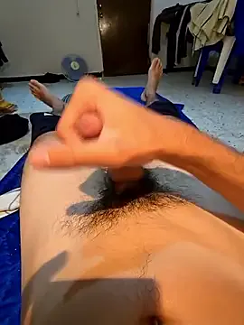 Imtoop22cm — Cum much on my body 