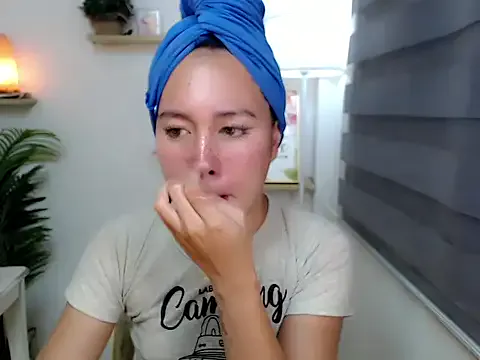 Innocent_katty — lets cum togethere