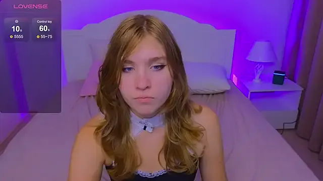 Iris_Rain — suck fingers slowly + eye contact