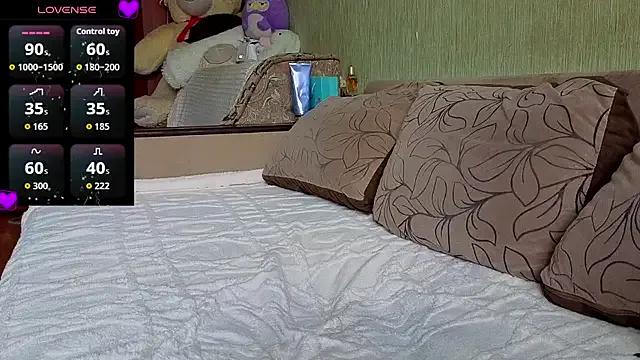 Irishka_bikini — naked and play with pussy