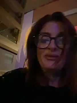 IrishmilfAnna — Shift a fella a fella in Spain live