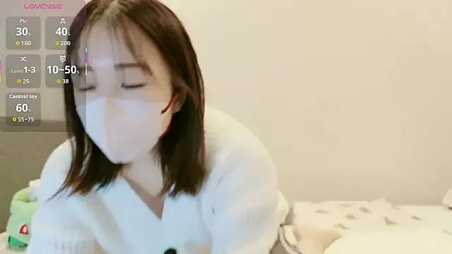 IROHA_0168 — Group on StripChat