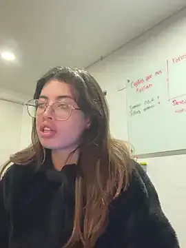 Isabela_Colins — my friend look my tits