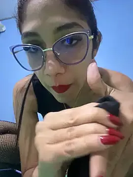 Isabella-2709 — Oil on tits