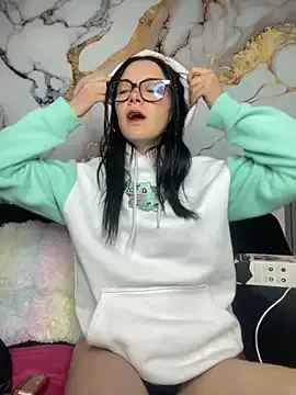 Isabella_21x — Toples oil 
