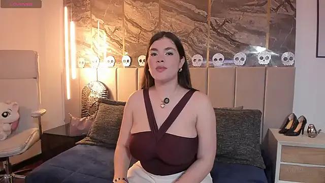 StripChat Isabella_LaRue is Freechat Isabella_LaRue — Bounce my boobs