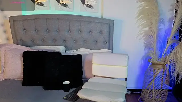 Isabella_lt — OUT BRA