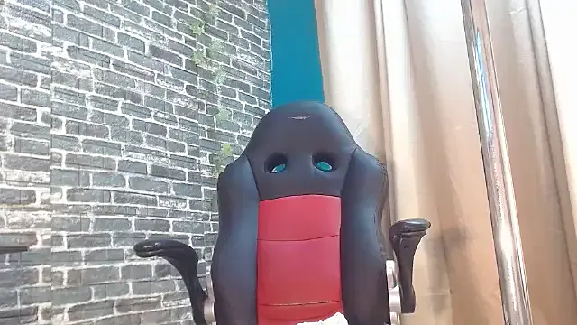 Isabella_rosssi — spank ass